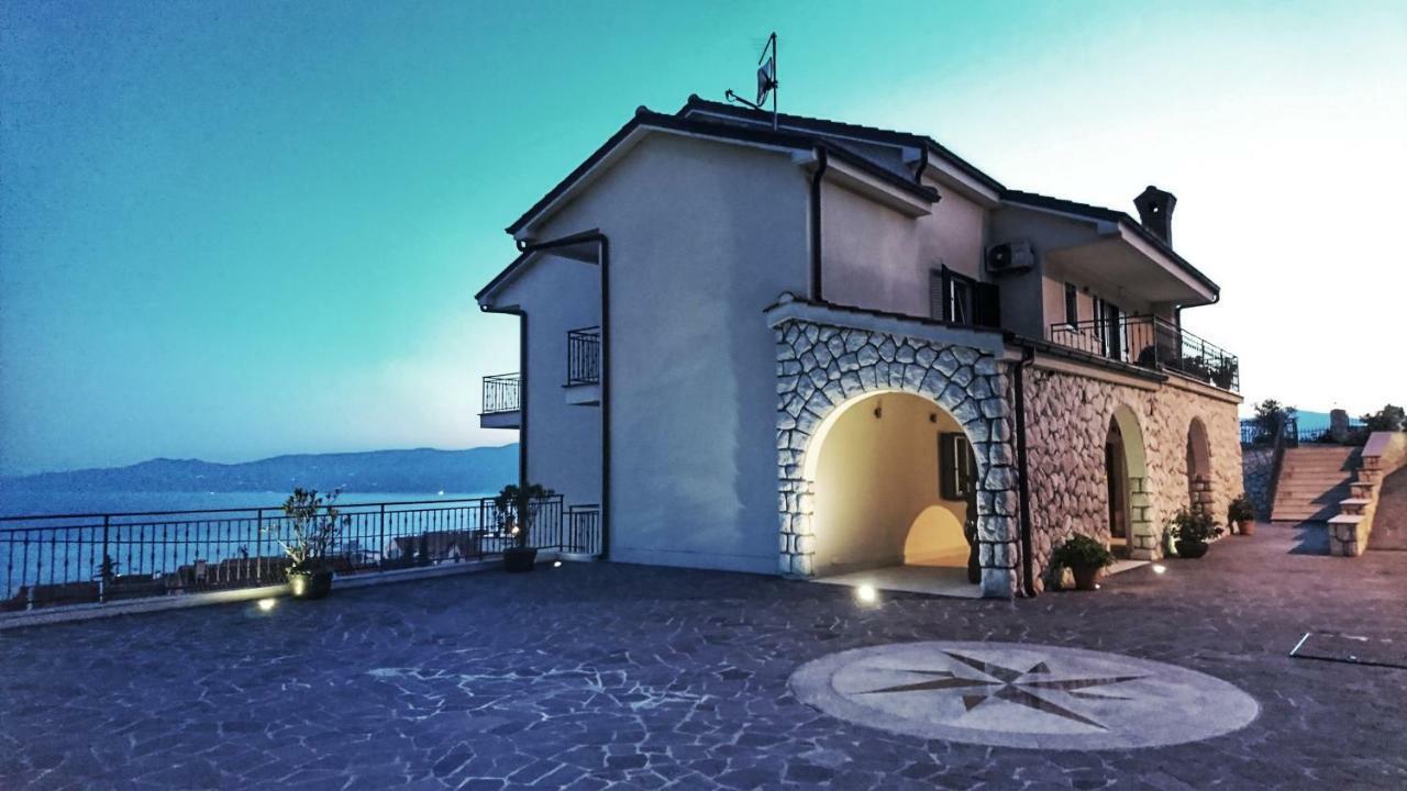 Studio Apartment "Brigita",Parking With Gate Rijeka Eksteriør bilde